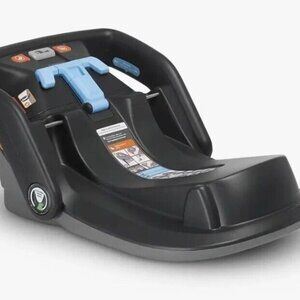 Uppababy Mesa Infant Car Seat Base Only - Excellent Condition exp nov 30 2024